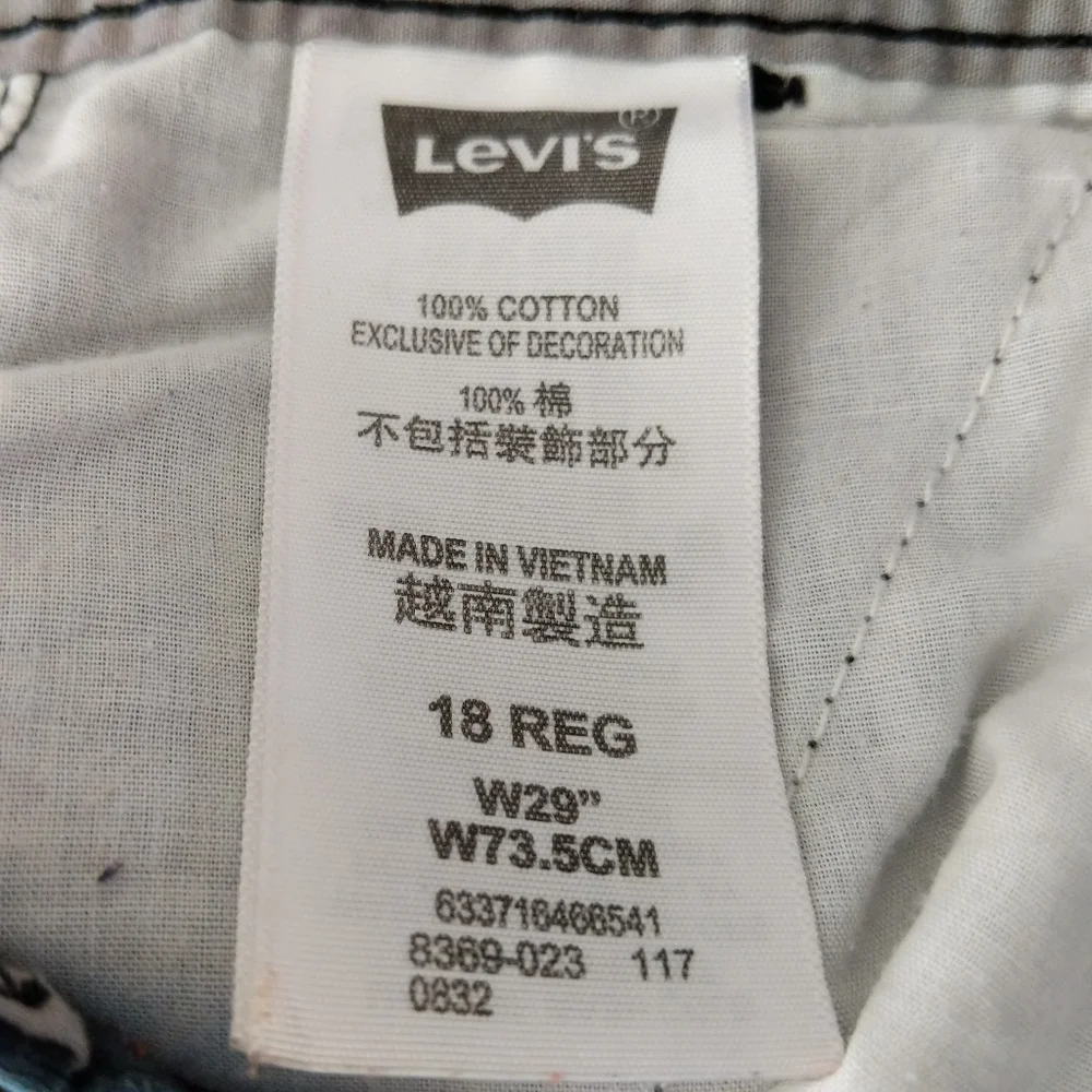 Levi's Navy Cargo Shorts Boys Size 18